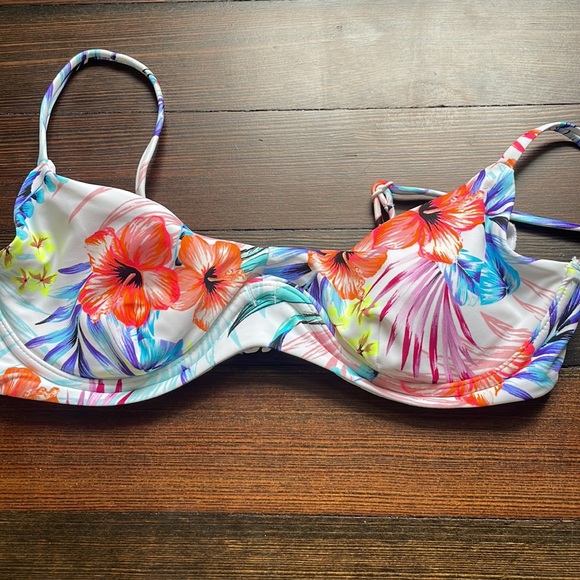 Bikini Set - M/L - Picture 2 of 7